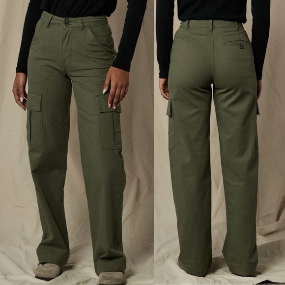The Normal Brand Pants - The Normal Brand James Canvas Cargo Trouser in Dusty Olive